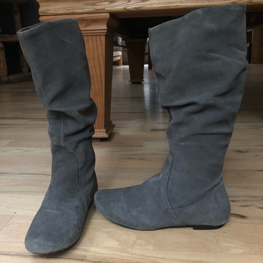 Women’s Gray Suede Calf Boot